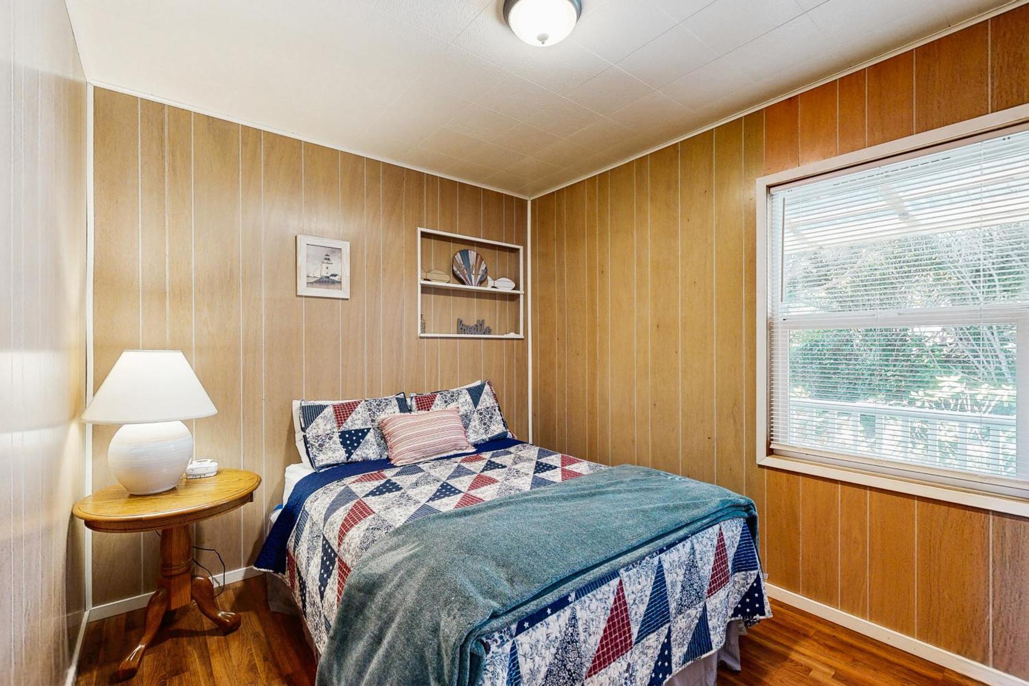 Crescent Lake Lookout Rockaway Beach Bagian luar foto